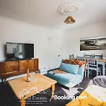 Three Bedroom Townhouse By Primal Estates Short Lets In Brighton