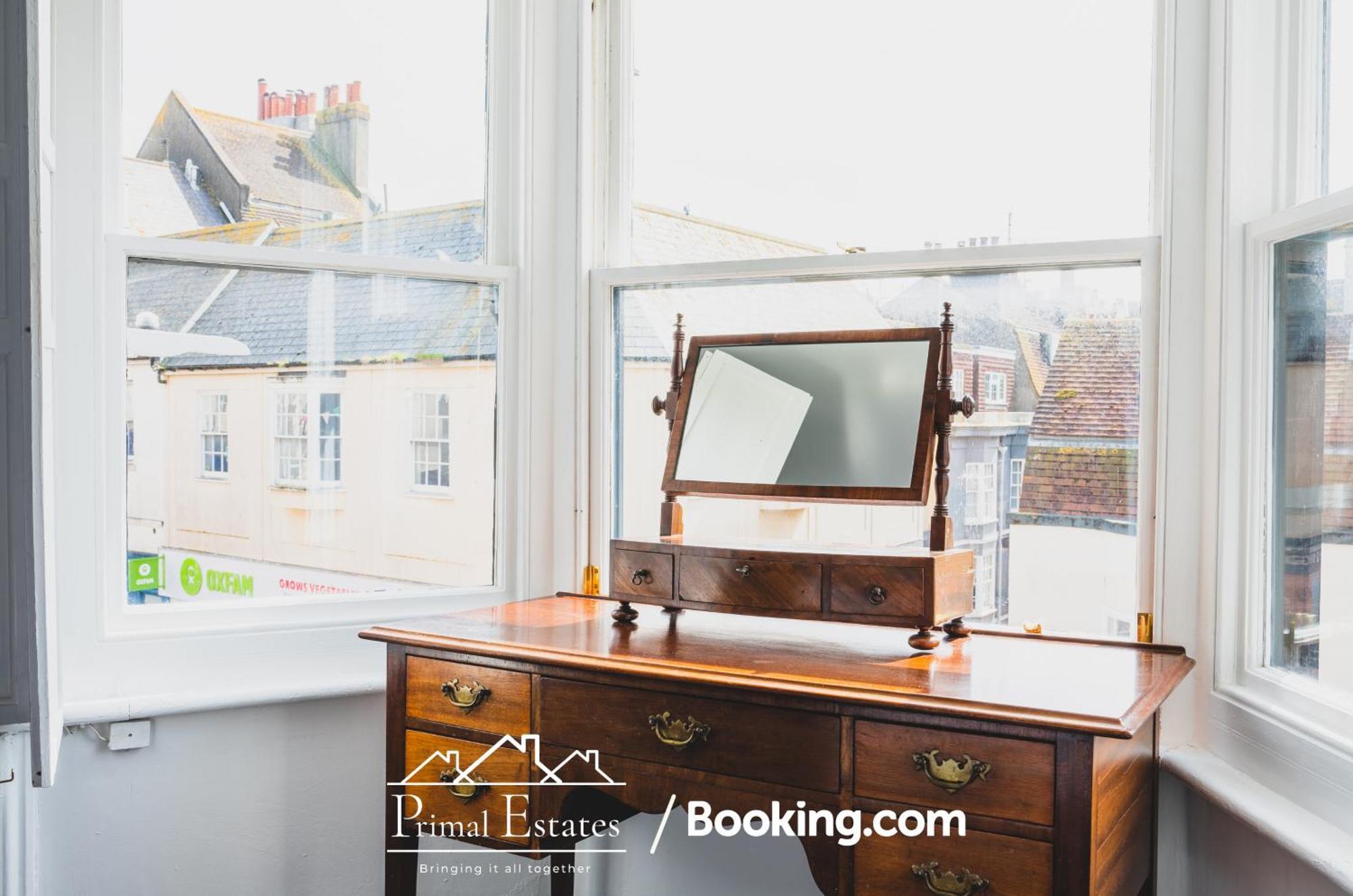 Apartment Three Bedroom Townhouse By Primal Estates Short Lets In Brighton